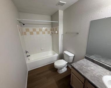 6593 Queens Borough Avenue - Photo Thumbnail 16