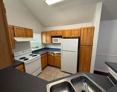 6593 Queens Borough Avenue - Photo Thumbnail 4