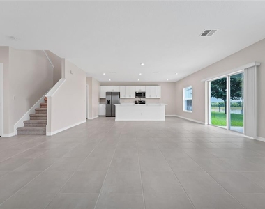 3800 Fescue Street - Photo Thumbnail 3