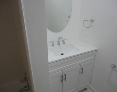 10212 Nw 6th Place - Photo Thumbnail 11