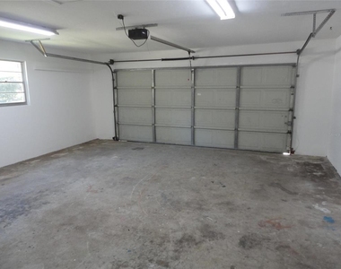 10212 Nw 6th Place - Photo Thumbnail 18