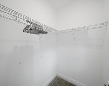 3551 Berry Briar Drive - Photo Thumbnail 12