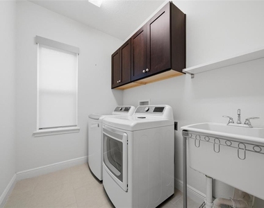 3551 Berry Briar Drive - Photo Thumbnail 29