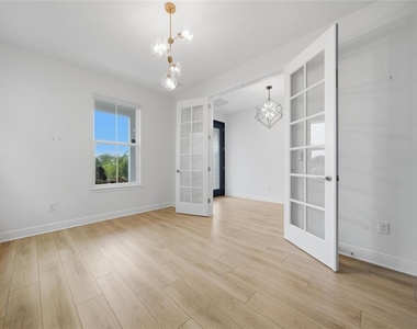 3551 Berry Briar Drive - Photo Thumbnail 8