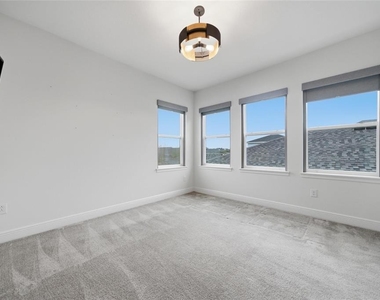 3551 Berry Briar Drive - Photo Thumbnail 32