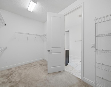 3551 Berry Briar Drive - Photo Thumbnail 34