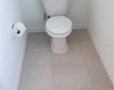9 Ziegler Place - Photo Thumbnail 16