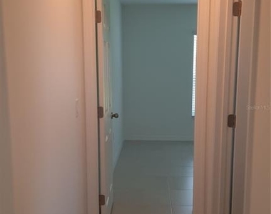 9 Ziegler Place - Photo Thumbnail 25