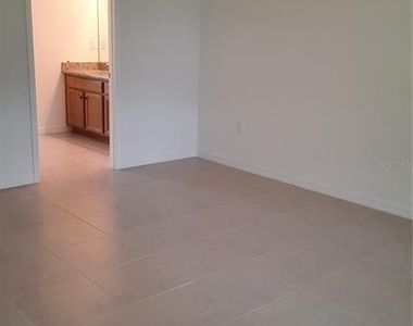 9 Ziegler Place - Photo Thumbnail 10