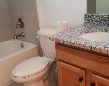 9 Ziegler Place - Photo Thumbnail 23