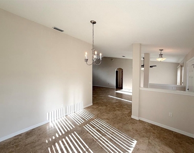 29 Pepper Lane - Photo Thumbnail 5