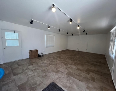 1387 Aken Street - Photo Thumbnail 36