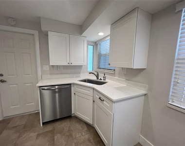1387 Aken Street - Photo Thumbnail 8