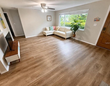 8628 Magnolia Drive - Photo Thumbnail 11