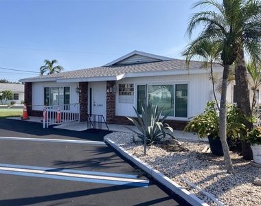 6110 Coral Way - Photo Thumbnail 18