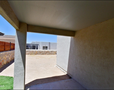 963 Aircoupe Way - Photo Thumbnail 39