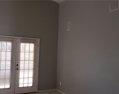 12628 Setting Sun Drive - Photo Thumbnail 7