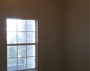 12628 Setting Sun Drive - Photo Thumbnail 5