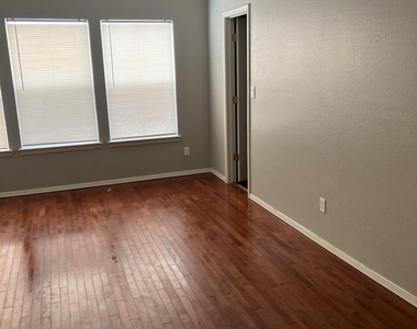 12628 Setting Sun Drive - Photo Thumbnail 14