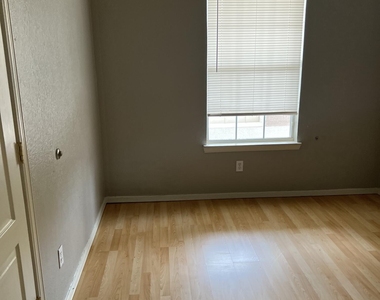 12628 Setting Sun Drive - Photo Thumbnail 30