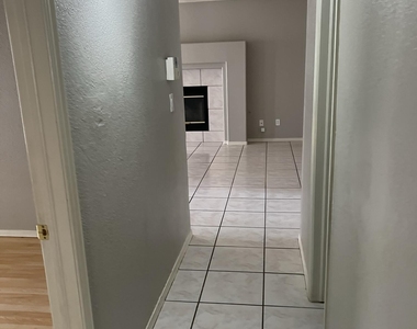 12628 Setting Sun Drive - Photo Thumbnail 28