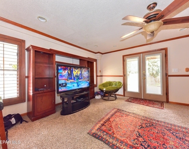 3009 Lake Spier Drive - Photo Thumbnail 2