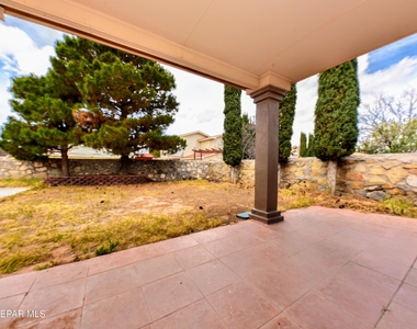 3009 Lake Spier Drive - Photo Thumbnail 41