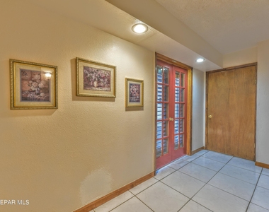 3009 Lake Spier Drive - Photo Thumbnail 25