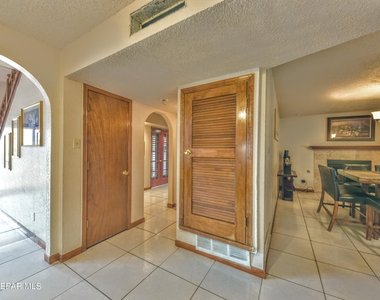 3009 Lake Spier Drive - Photo Thumbnail 23