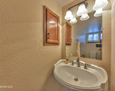 3009 Lake Spier Drive - Photo Thumbnail 39