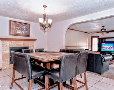 3009 Lake Spier Drive - Photo Thumbnail 9