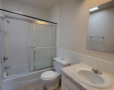 10401 Ashwood Drive - Photo Thumbnail 29