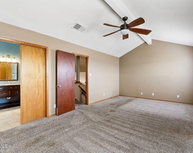 11312 Loma Royal Place - Photo Thumbnail 22