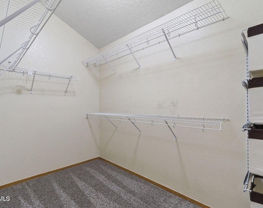 11312 Loma Royal Place - Photo Thumbnail 23