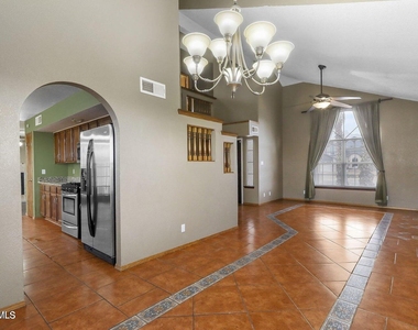 11312 Loma Royal Place - Photo Thumbnail 5