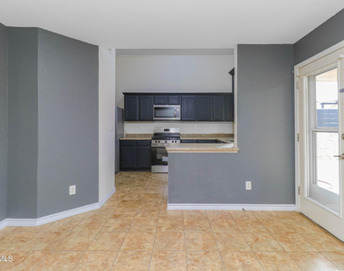 11612 Mesquite Miel Drive - Photo Thumbnail 16