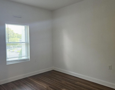 100c Danbury Road - Photo Thumbnail 9