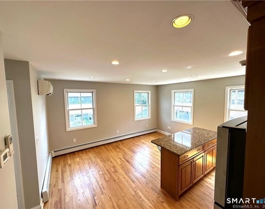 137 Mason Street - Photo Thumbnail 5