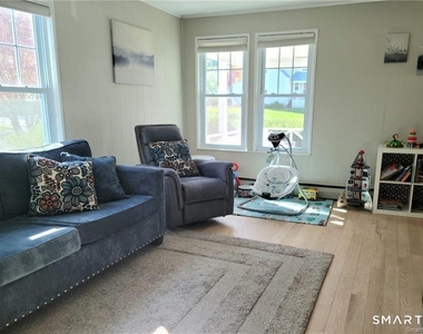 534 Fern Street - Photo Thumbnail 3