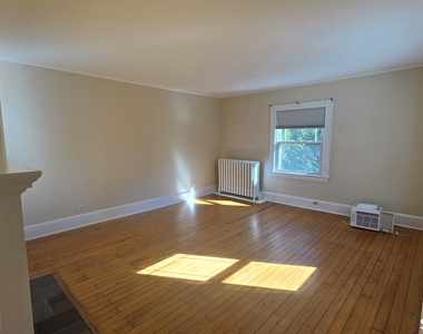 19 Wooster Road - Photo Thumbnail 9