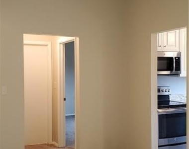 220 Main Street - Photo Thumbnail 5