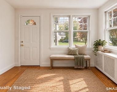 12 Sunset Avenue - Photo Thumbnail 4