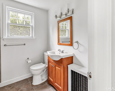 12 Sunset Avenue - Photo Thumbnail 13