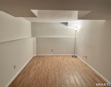 52 Wilton Crest - Photo Thumbnail 10