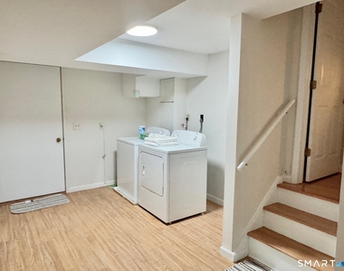52 Wilton Crest - Photo Thumbnail 13
