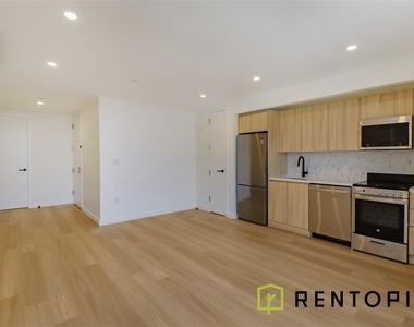 1010 Pacific Street - Photo Thumbnail 2