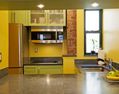 429 West 24th Street - Photo Thumbnail 8