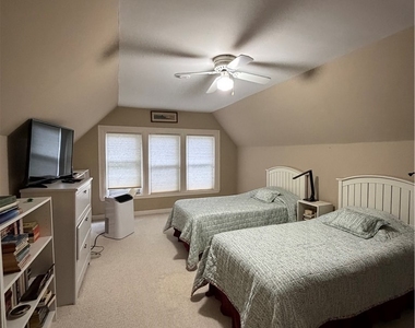 22 Brownell St - Photo Thumbnail 16