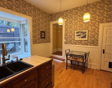 22 Brownell St - Photo Thumbnail 4