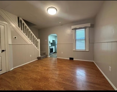 1615 Henrici Street - Photo Thumbnail 2